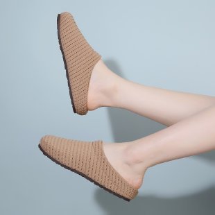 Media pantuflas de puntera transpirable hueca tejida a mano de nicho francés para mujer con zapatos muller de suela gruesa de estilo romano