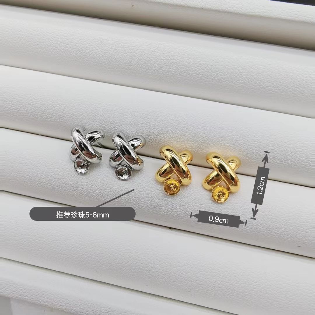 Perla de alta sensibilidad 925 agujas de plata 18k chapadas en oro pendientes huecos accesorios de material femenino fábrica al por mayor