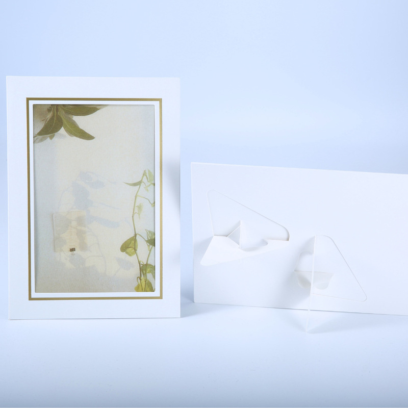 Small stand White bronzing double stand paper photo frame 6R cardboard photo frame 4X6 inch photo paper photo frame
