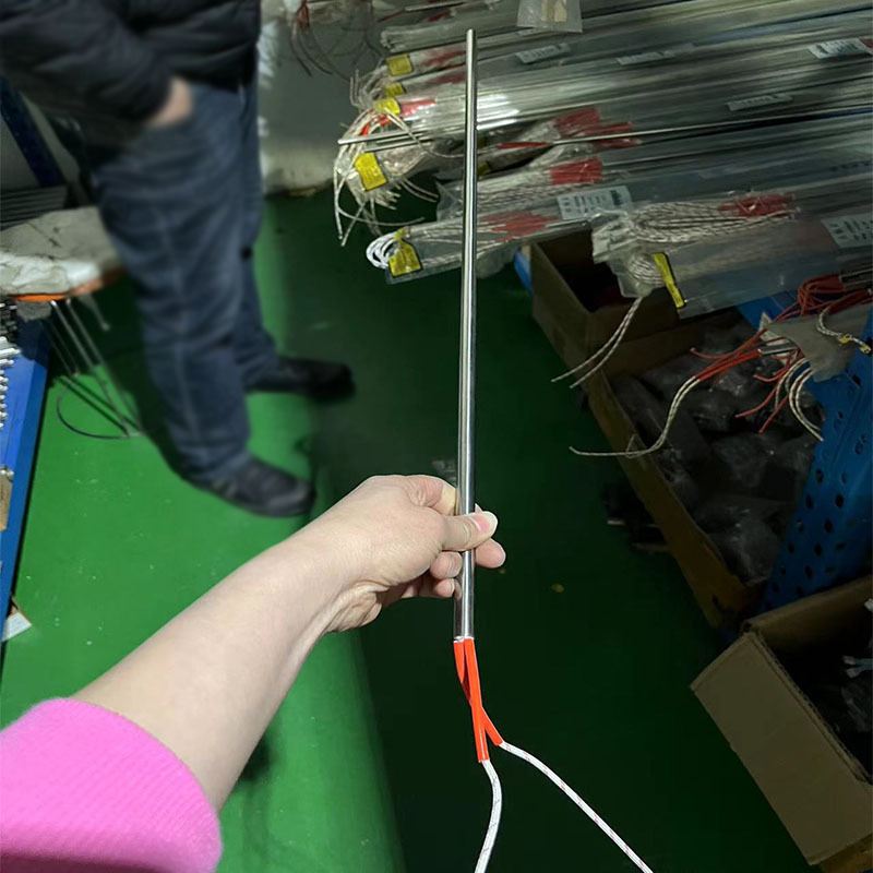 6040 máquina de película de manga máquina de envasado de puños semiautomática máquina de envasado de película termorretráctil de cartón de comercio electrónico máquina de película de sellado de plástico PE