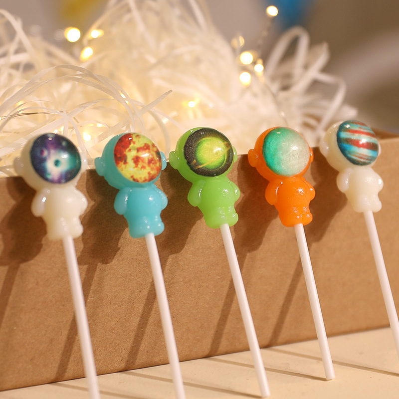 六一儿童节糖果创意宇航员星空星座儿童棒棒糖批发卡通生日礼品