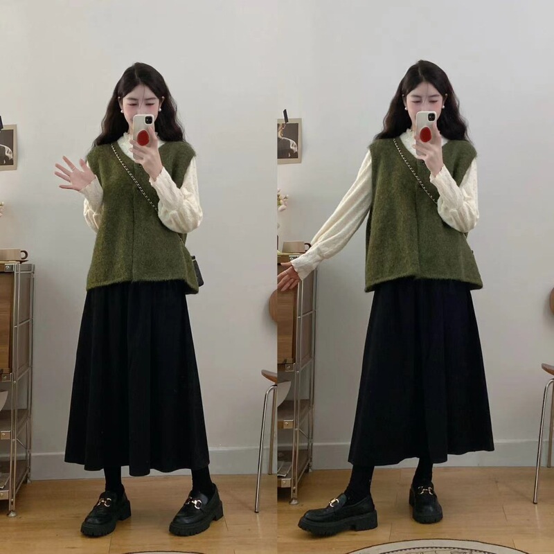 2026 ready-to-wear plus-size versatile knitted sweater vest + uniquely designed lace camisole + midi skirt