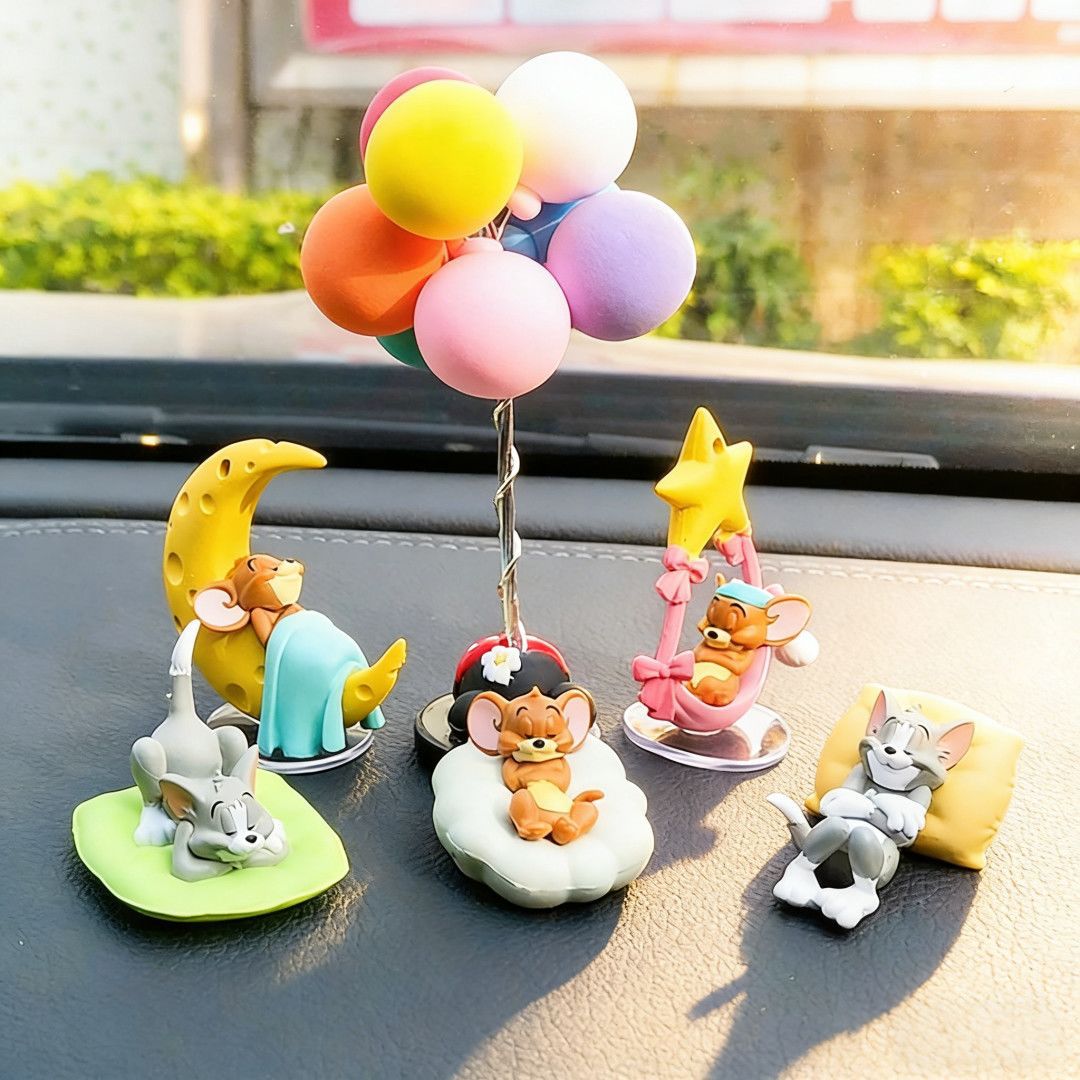 Tom and Jerry Car Ornaments, Cute Cartoon Car Interior Decorations, Healing and Stress-Relieving Small Ornaments, Dolls, Small Figurines