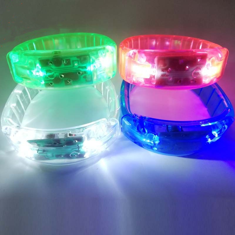 Interactive fluorescence flashing silicone bracelet