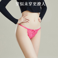 セクシーなレギンスのピンクのレースのセクシーなt字のズボンの背中の透かし彫りのアクセサリの細いベルトの低い腰の下着