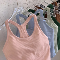 Lulu同モデルのショートタイプebbは胸パッドを持っています。