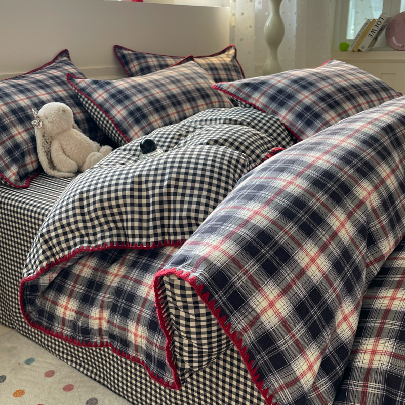 A clase de algodón grueso algodón cuatro piezas de aguja triangular borde rayas dormitorio de cama de estudiantes tres piezas de cuatro estaciones