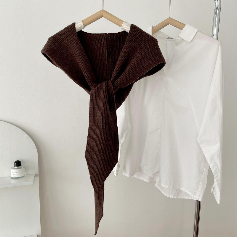 Nuevo estilo coreano de color sólido agudo esquina encapuchado pequeño chal de oficina sala de aire acondicionado delgado cuello exterior pequeño hombro