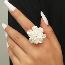 欧美风个性夸张花朵戒指时尚气质戒指法式温柔山茶花戒指女小众