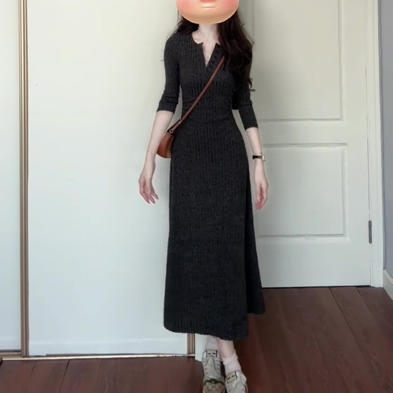 锦倩高级感针织连衣裙女2025秋冬新款百搭气质打底法式长裙圆领女|undefined