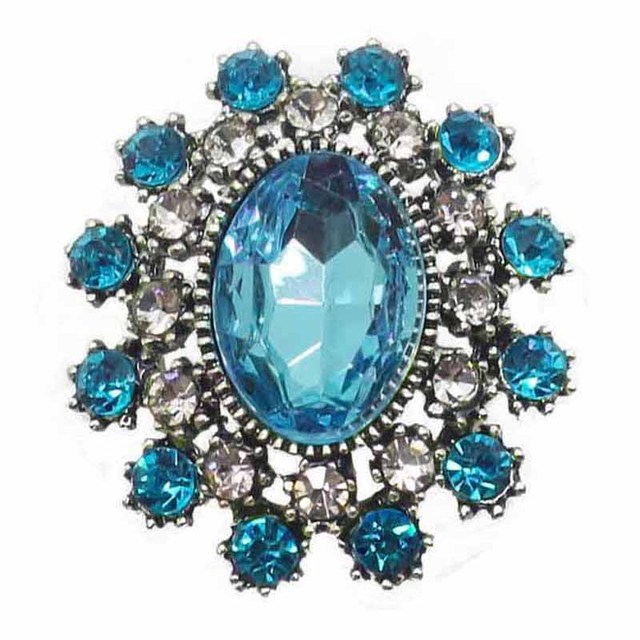 Accessories, decorations with bow, brooch, metal accessory