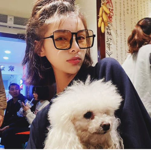 New retro square frame sunglasses for women, multi-color fashionable sunglasses, versatile large frame ins street shooting, round face slimming 9270