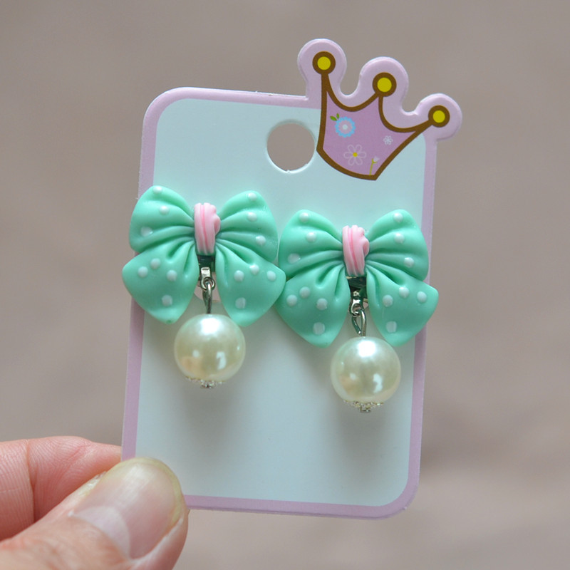 37#obet clip a pair