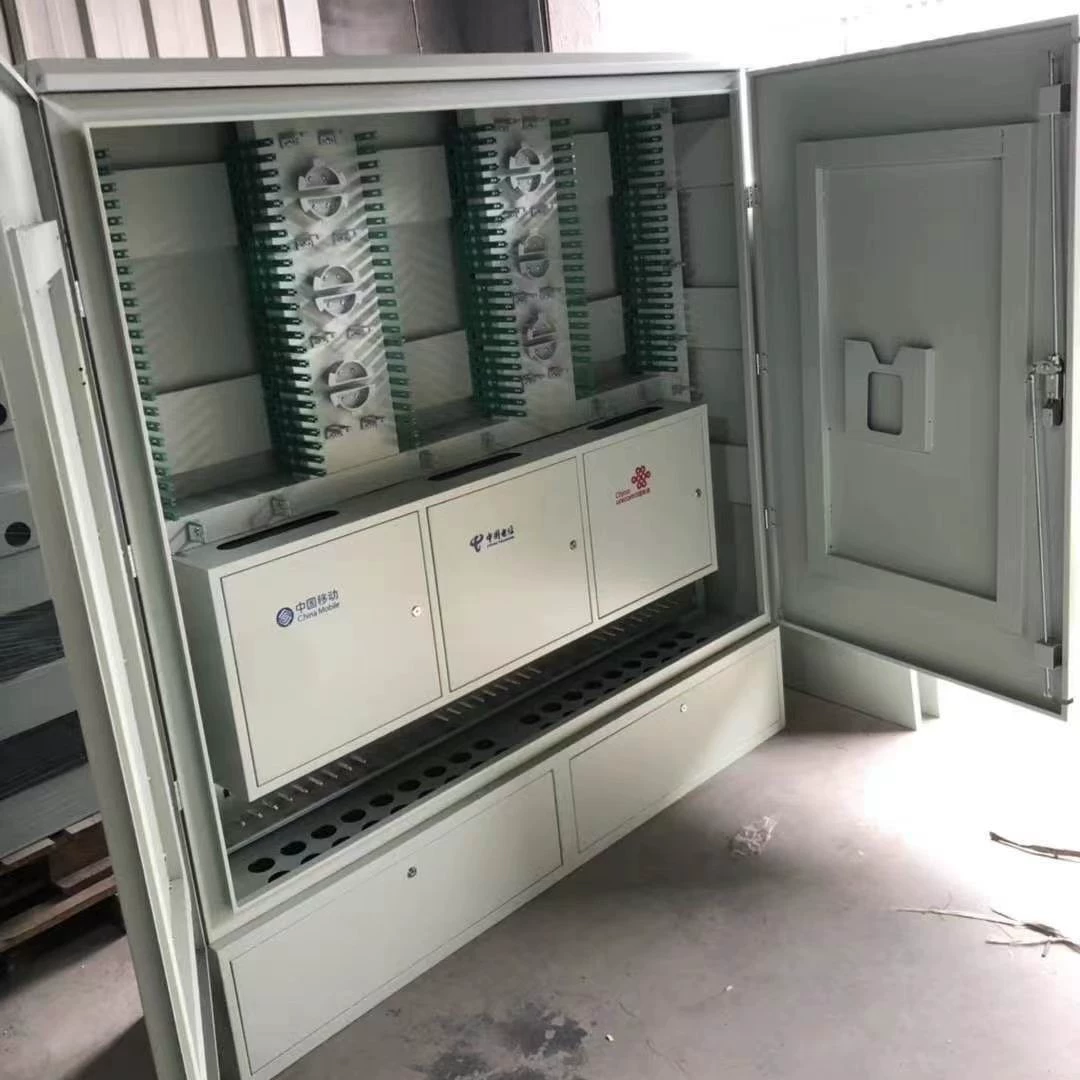 Наружный распределительный шкаф для оптоволокна SC FC водонепроницаемый (с основанием) 1152-жильный оптоволоконный кабельный распределительный шкаф черная модель