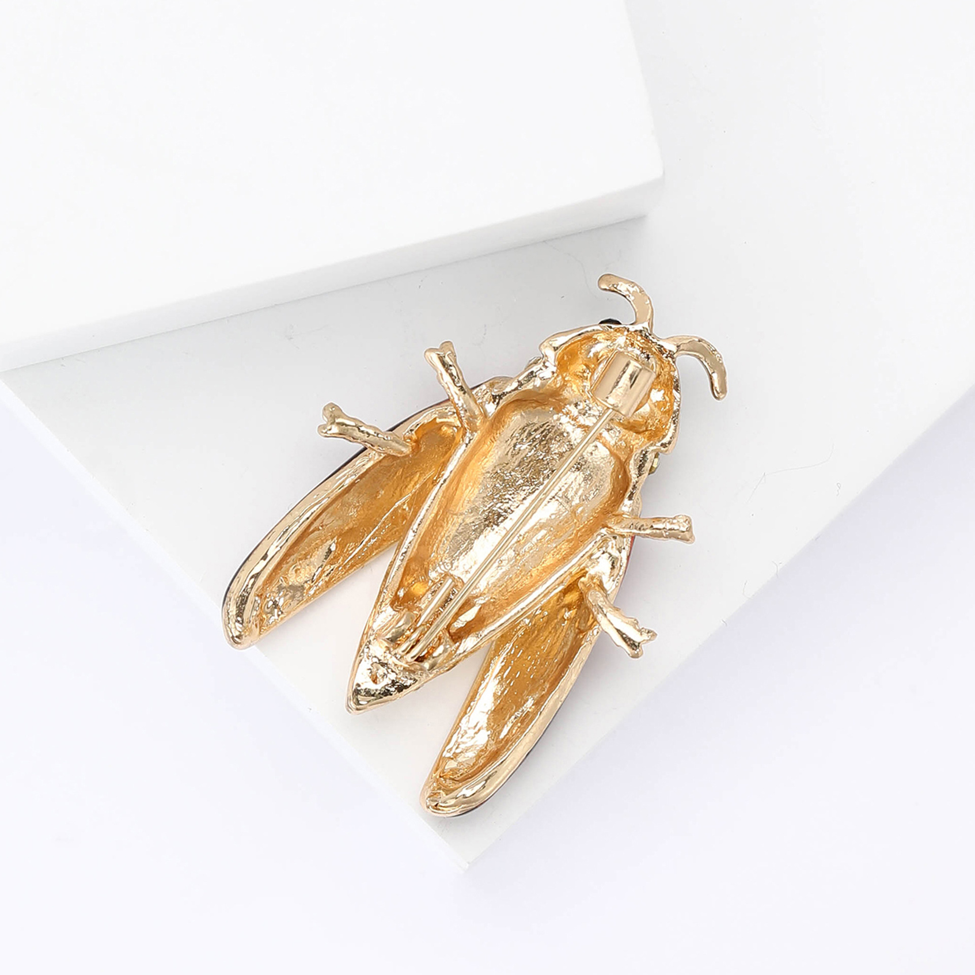 New Fashion All-match Alloy Enamel Ladybug Brooch Personalized Creative Men's and Women's Suit Cardigan Corsage Jewelry Pin