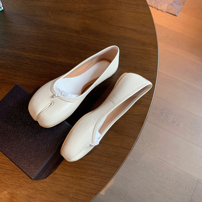 シープスキンバージョン～豚足靴、牛革スプリットトゥシューズ、レディースフラット浅口シングルシューズ、バレエアシゴ同型スリッポン|undefined