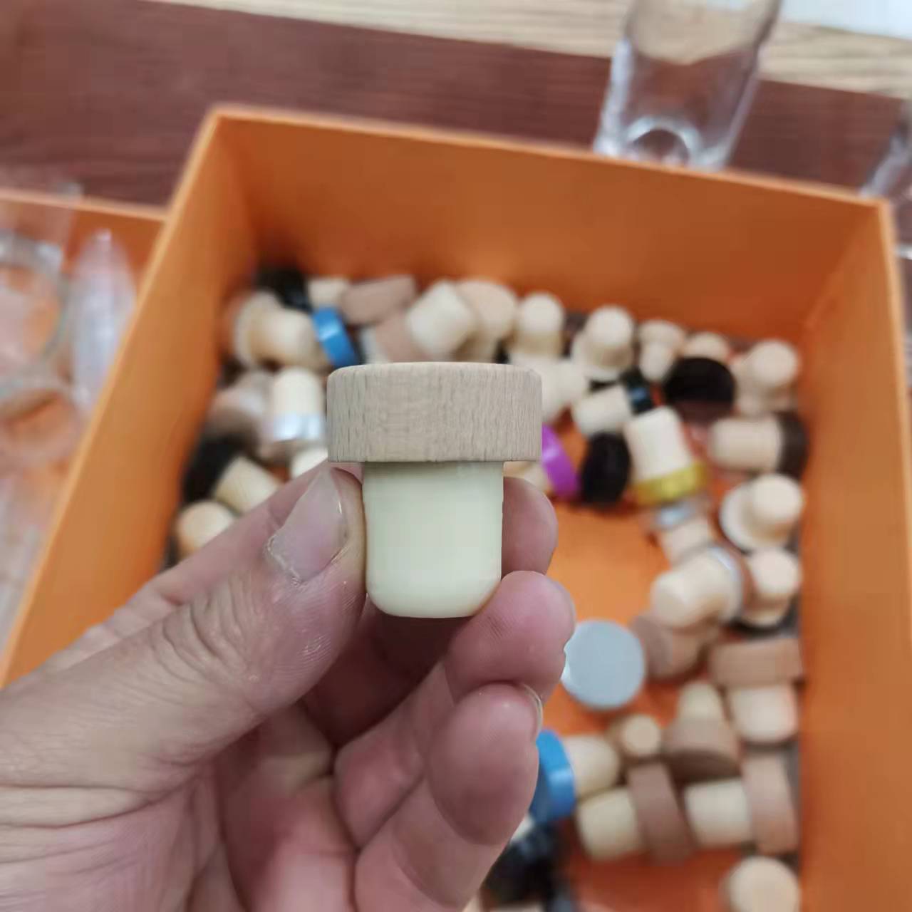 琉璃瓶软木塞高分子盖红酒木塞白酒盖木头塞子蘑菇头形瓶盖实木