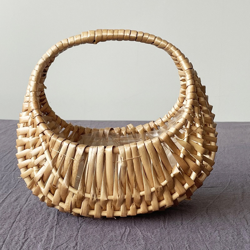 Manufacturer wholesale wicker flower basket flower arrangement diy hand-woven bamboo basket souvenir hand-held small flower basket rattan basket