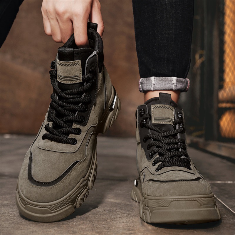 Botas de cuero para hombre de otoño e invierno moda nuevo estilo punta redonda aumento de cordones deportes al aire libre locomotora ruibarbo botas Martin botas para hombre