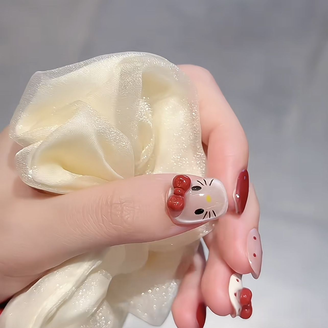 10 piezas de ojo de gato prefabricado desgaste de uñas punto de onda rojo blanqueamiento lindo manicuras cortas fabricantes al por mayor