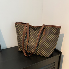 �͹Ŵ���������Ů�¿�r��С�����ذ��ٴ�μ�������ͨ�����e