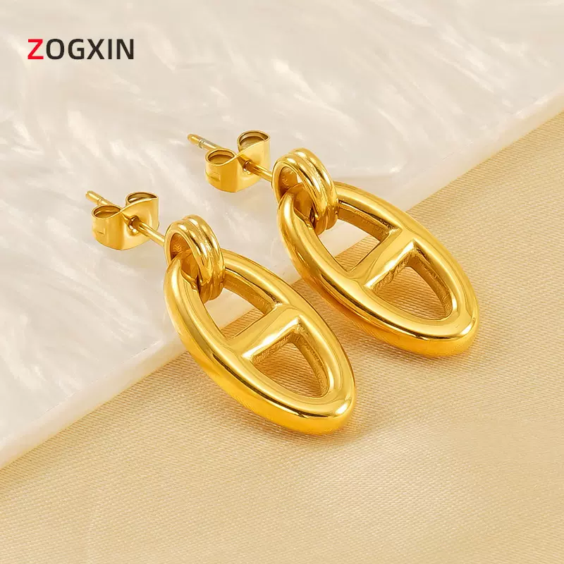 跨境欧美小众设计简约猪鼻子耳钉女INS镂空钛钢耳饰镀18K真金耳环