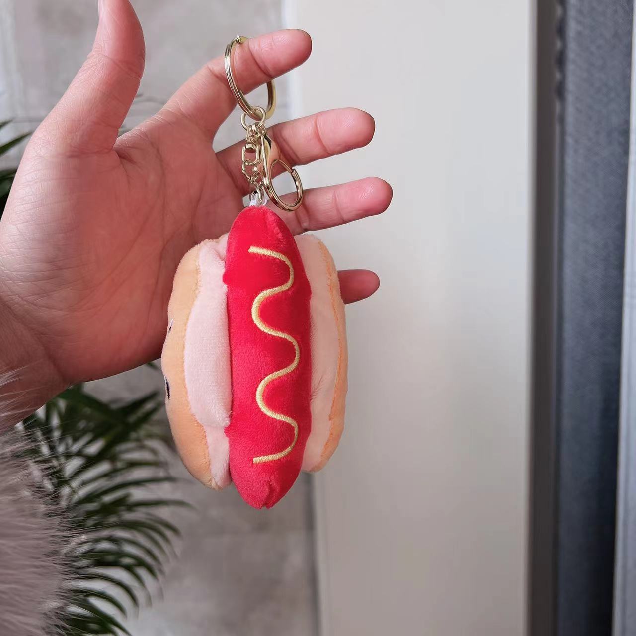 Perro caliente + hebilla de oro