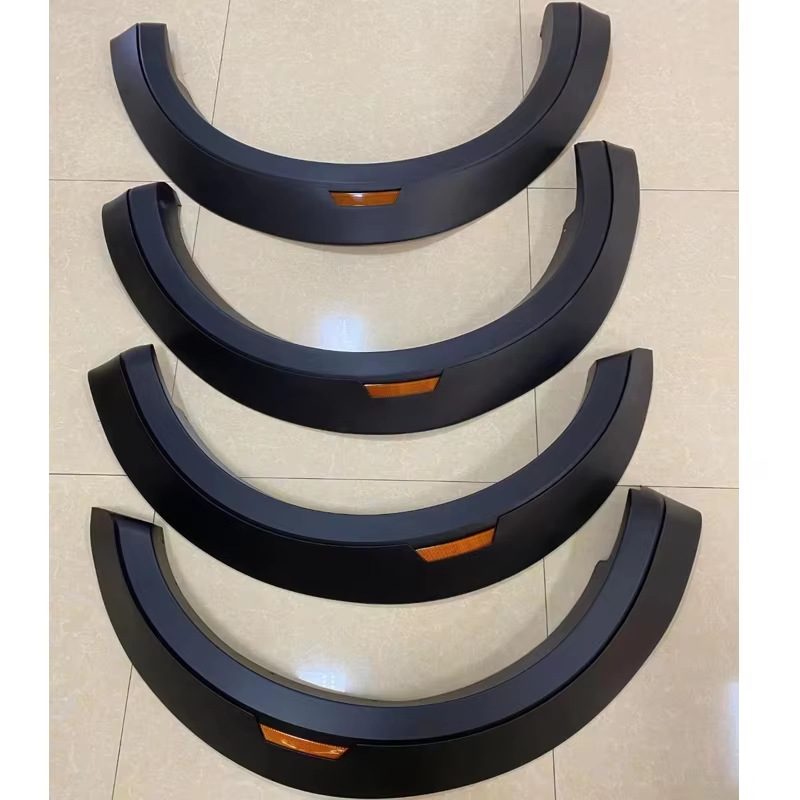 Suitable for Ford F150 2015-2017, wheel arches with reflective markings, widened Raptor pickup truck off-road anti-collision modification