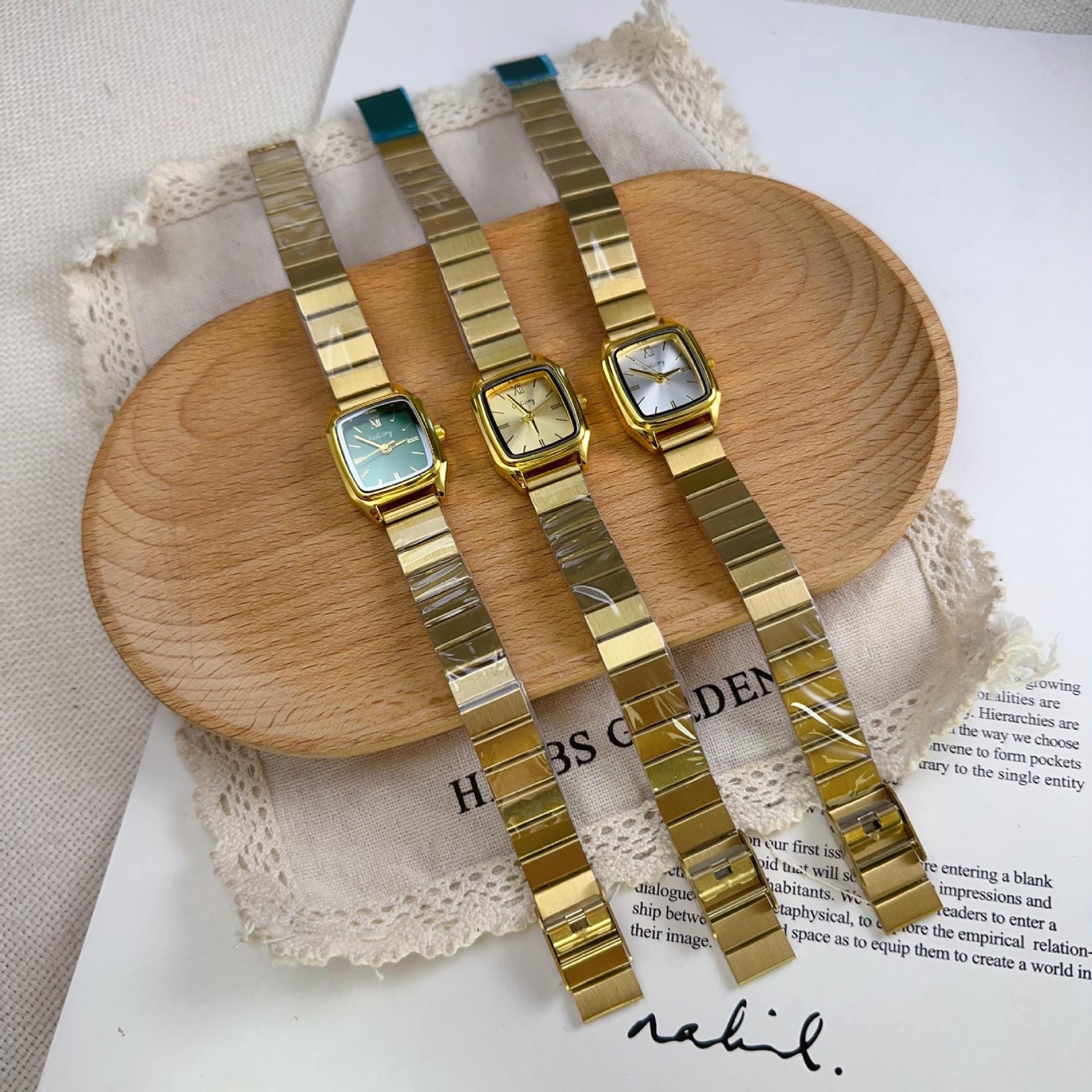 45g Weight Ordinary Glass Mirror Material Alloy Strap Material Watch Classification Pointer Display Type Single Folding Buckle Buckle Style Square Dial Shape Casual, Daily Occasion Quartz Movement Solid Color Pattern Women's Gender Simple Style Style Simple Style Solid Color Single Folding Buckle Quartz Watch Women's Watches 13