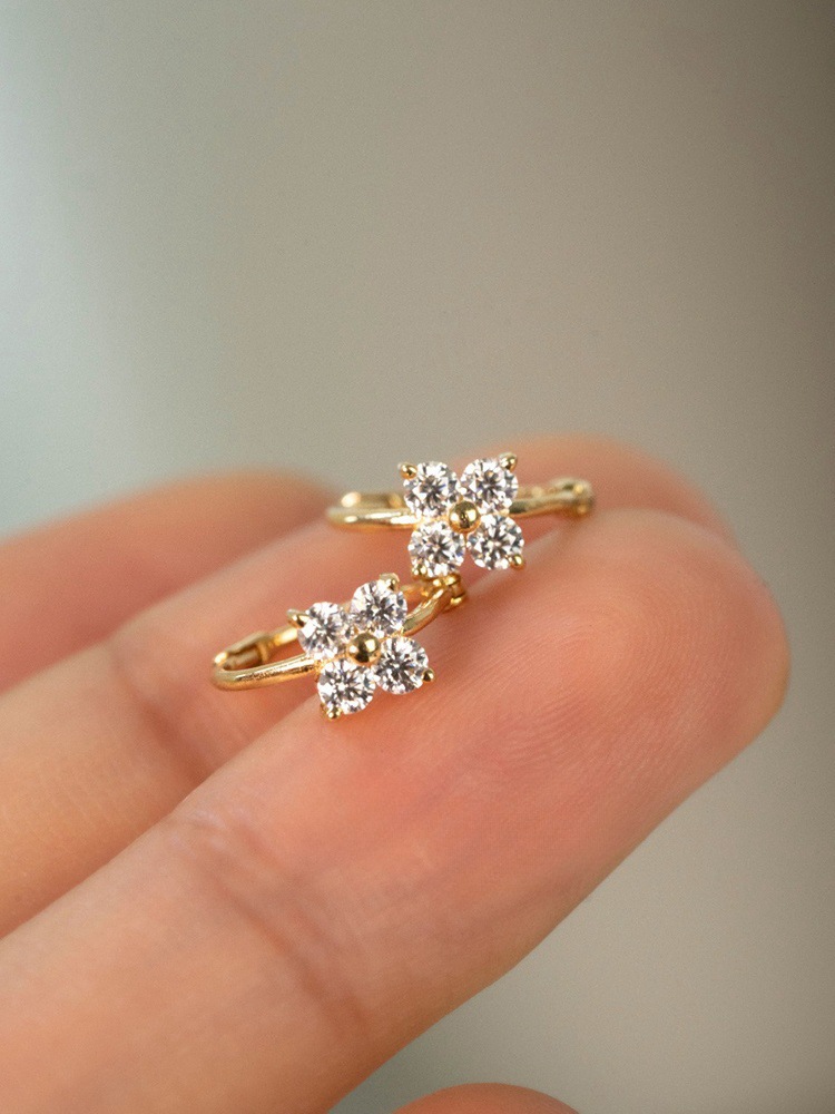 1g Weight 925 Sterling Silver Ear Needle Material Zircon Inlay Material Earrings Classification 1 Pair 925 Sterling Silver Zircon 925 Sterling Silver Earrings Leaf Flower Earrings