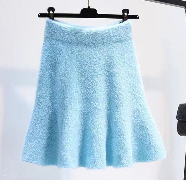 加厚针织水貂绒短款鱼尾裙半身裙女秋冬坠感裙子梨型身材搭配毛衣