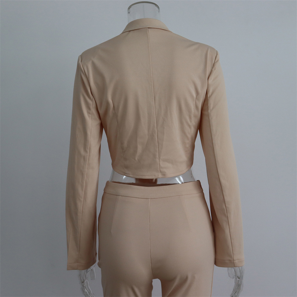 GraceChic – Europäischer und amerikanischer, sexy Schnürblazer mit langen Ärmeln, gepolsterten Schultern und eng anliegender Schlaghose – Frühjahr/Sommer 2024 (Neu)_voghion.com