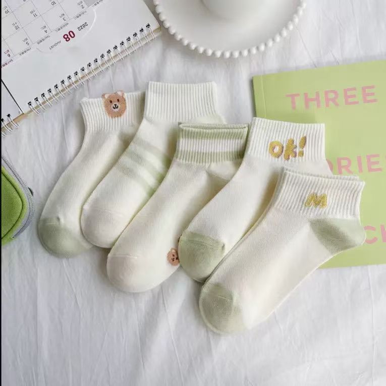 Calcetines para mujer primavera y verano calcetines de malla transpirables finos ins calcetines de tubo corto dulces y versátiles de moda OK calcetines de barco de oso