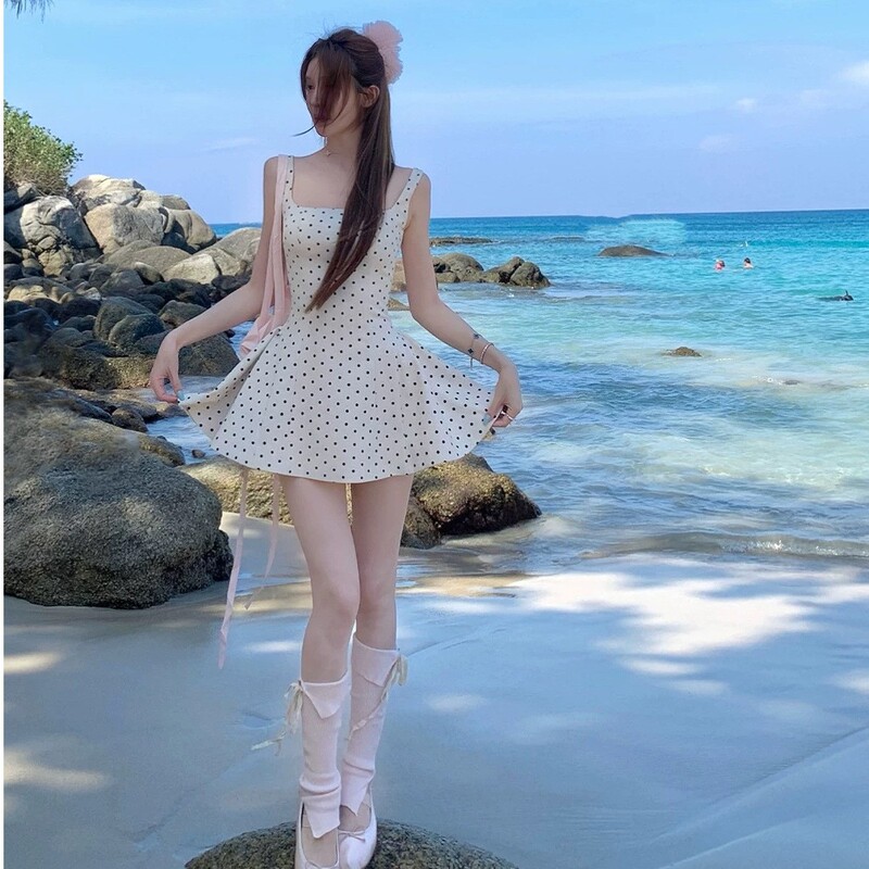 女性のための小さなフレンチポルカドットサスペンダードレス夏2025新しいスタイルの美しいAラインチュチュスカート|undefined