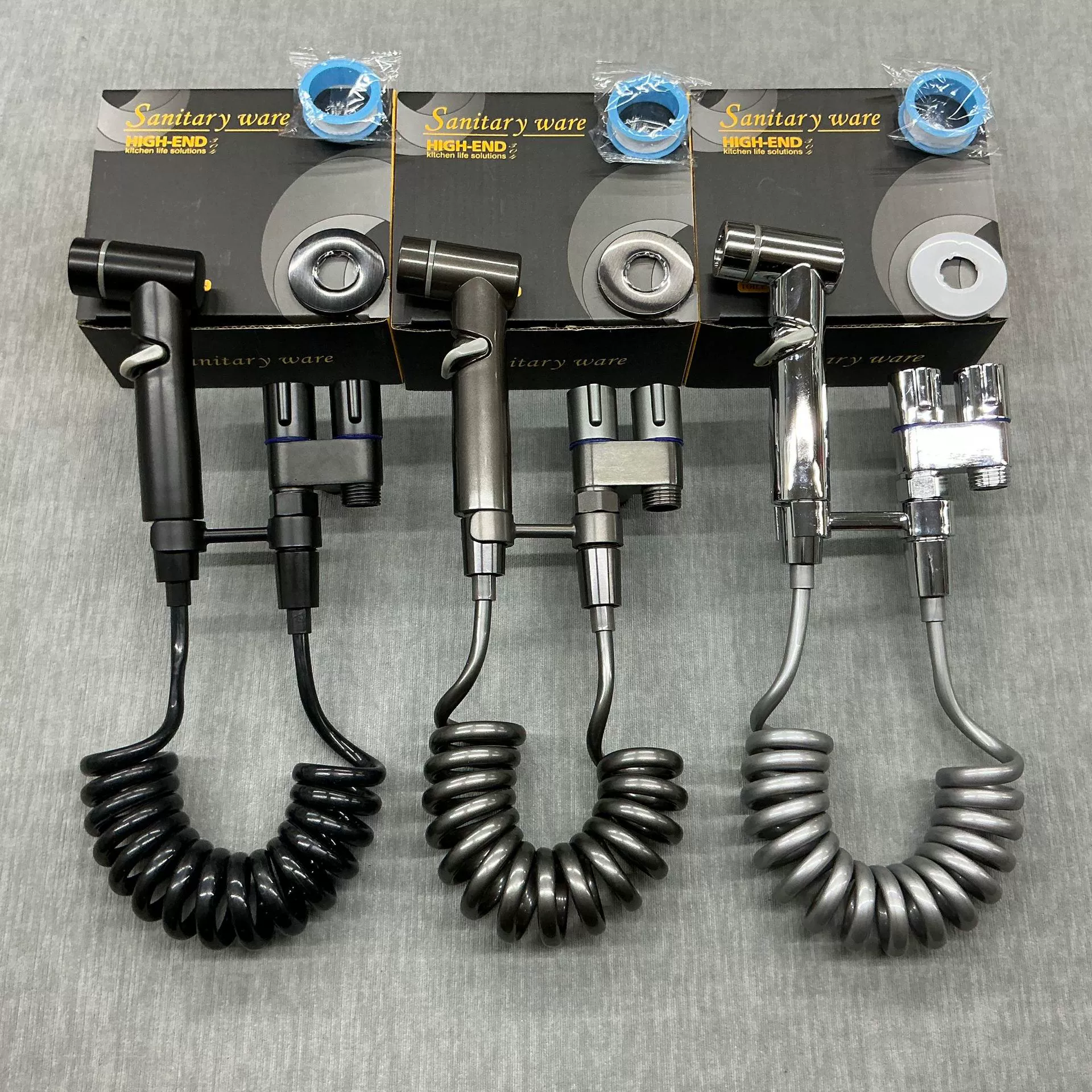 Опрыскиватель унитаза один в два и два в ванной комнате