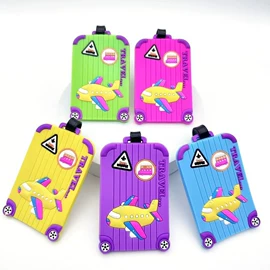 钥匙扣及钥匙扣配件;行李牌;鞋扣