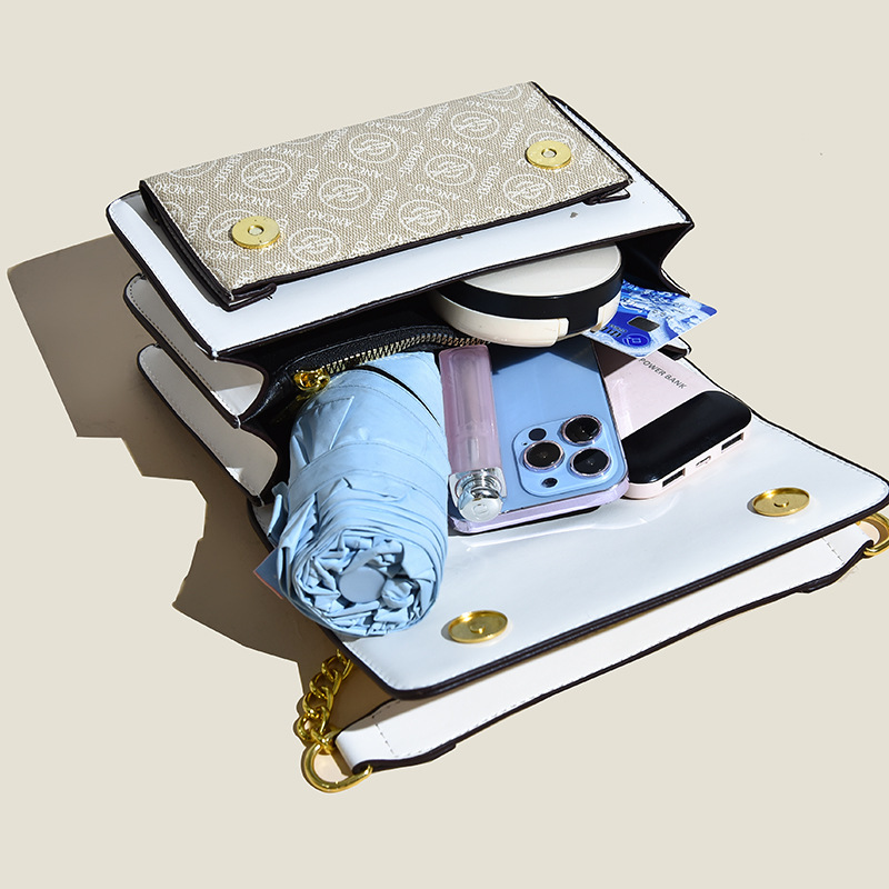 2023 Herbst Neue Live-Übertragung Beliebte Einzelschulter Diagonalkette Niet Kleine Quadratische Damentasche Fabrik Direktverkauf und Lieferung_voghion.com