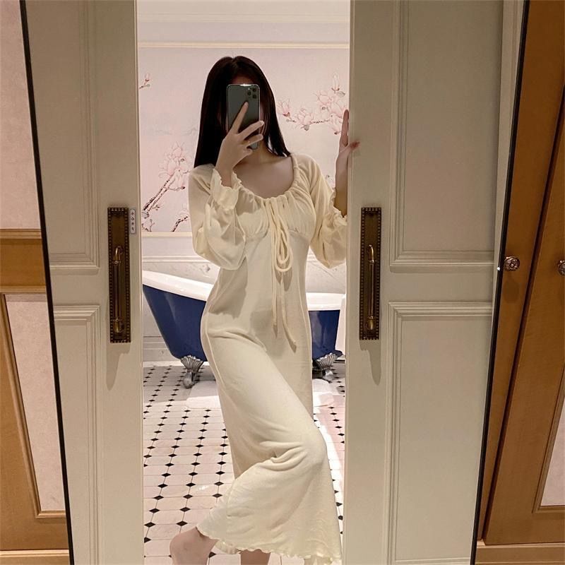 Spring New Long-Sleeved Nightgown for Women with Breast Pads, Extra Long over the Knee, Sexy Pure Lust Dress for Small People