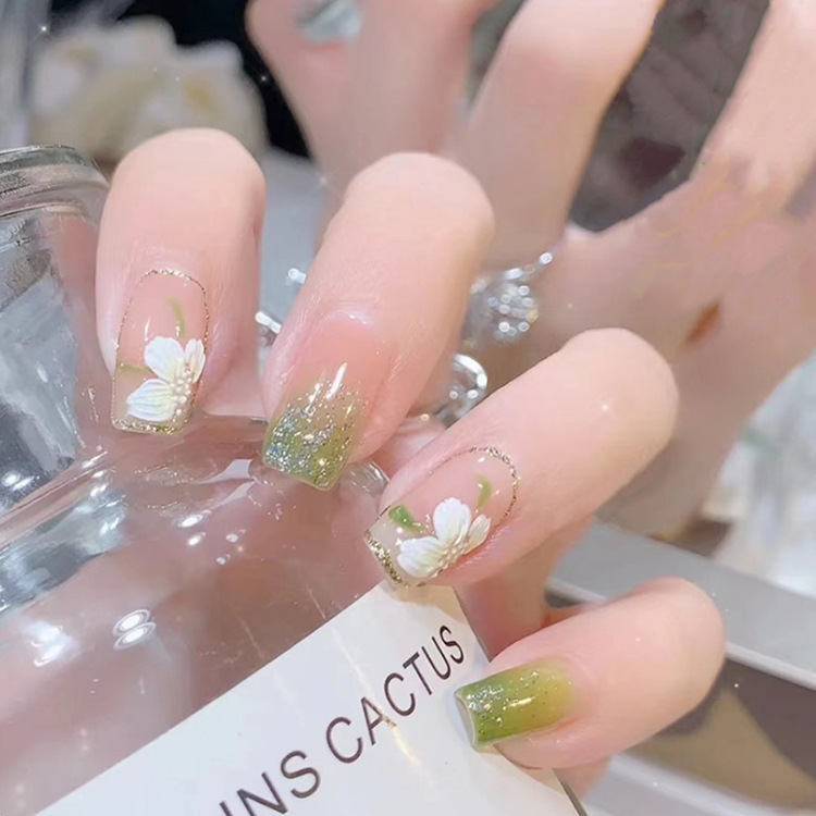 Small Fresh Flower Nail Art Nail Pieces Green Gradient White Nail Patch Red Book Hot Sale Glitter Wear Armor
