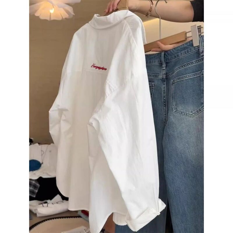 Youth Party Style DIY Letter Embroidery White Shirt for Women, New Spring and Autumn Loose-Fitting Korean Style Petite Design Shirt Youth Party Style DIY Letter Embroidery White Shirt for Women, New Spring and Autumn Loose-Fitting Korean Style Petite Design Shirt