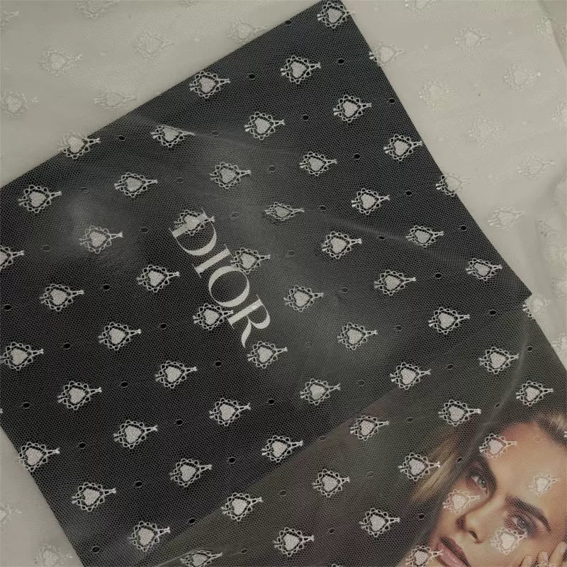 定制2025春夏秋冬新款涤纶无弹时尚蕾丝布料服装女装时装蕾丝面料