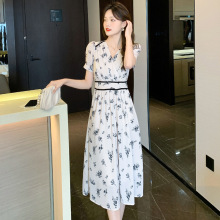 雪纺炸街连衣裙女2025夏季韩版复古气质V领宫廷风少女优雅A字裙子