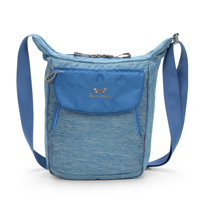 Capacious nylon wear-resistant sports waterproof shoulder bag
