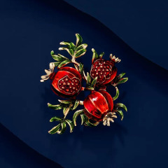欧米のレトロなブローチの高級女性の精巧で豪華な果物の赤いザクロの森は胸の花の小さい大衆の設計感のピンを結びます。