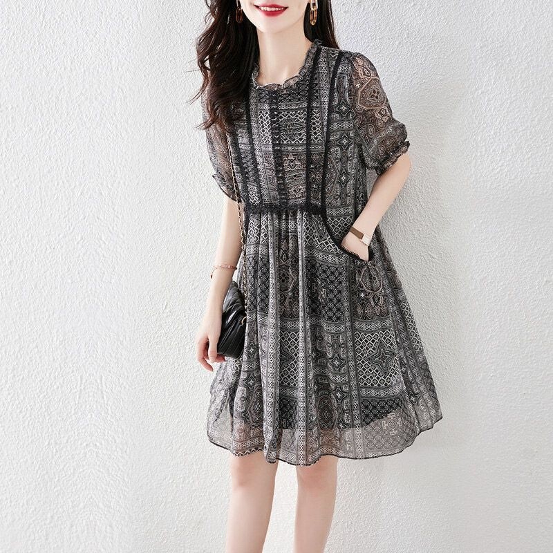 Retro Chiffon Printed Dress, Stylish New A-Line Skirt, Plus Size, Large Skirt Hem, Covers Belly and Arms
