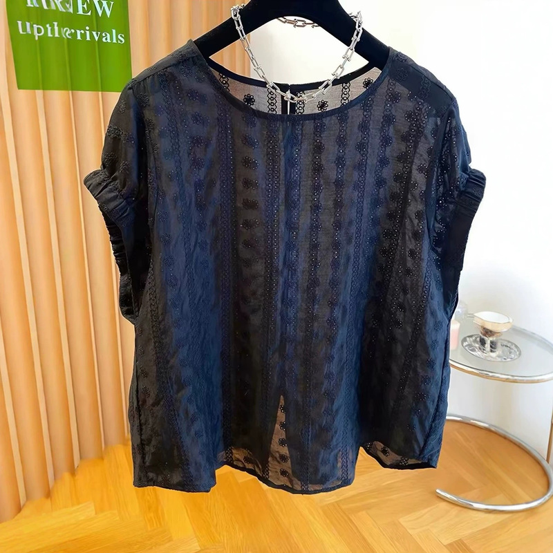 Black lace short-sleeve women's shirt, 2026 new summer style, plus size, slimming, regular shoulder, high-end blouse Black lace short-sleeve women's shirt, 2026 new summer style, plus size, slimming, regular shoulder, high-end blouse