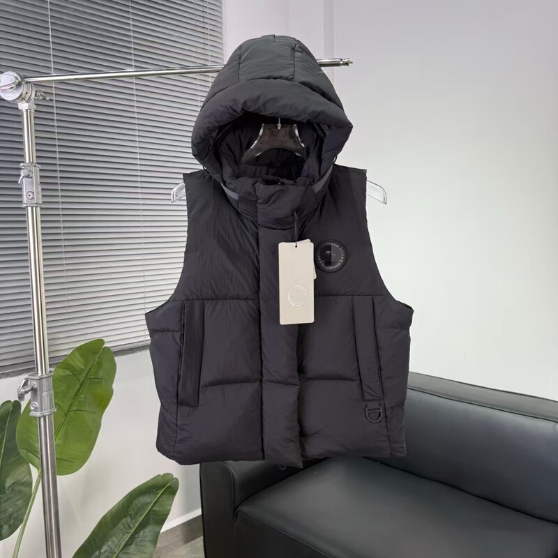 Cross-Border High-End Large Goose down Vest Black Label Short Canadian Same Style Ouyang Nana First Generation Junction Women
