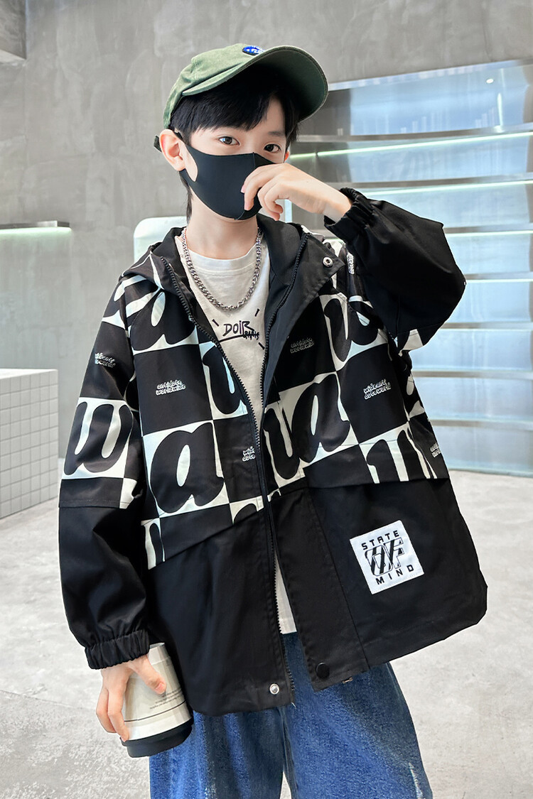 Boys' large plaid jacket 2023 Spring and Autumn new handsome hooded windbreaker, big children's explosive_voghion.com