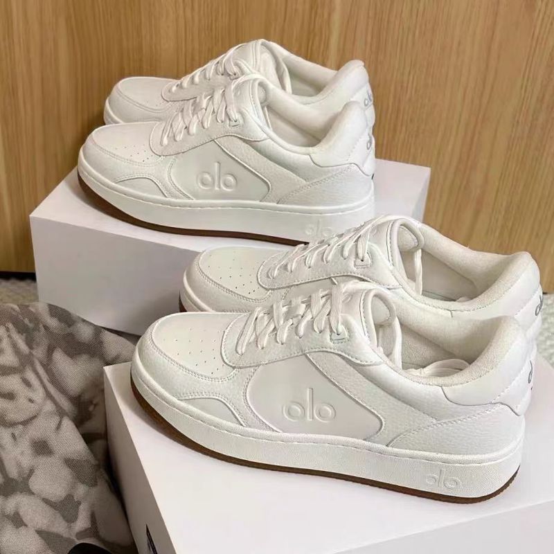Yi Mengling Jisoo Same Style Thick-Soled White Shoes for Women 2025 New Versatile Casual Sports Shoes Heightening Board Shoes I