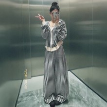 慵懒简约条纹拉链连帽卫衣外套套装女秋冬高腰垂感直筒休闲阔腿裤